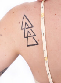 pochoir-tatouage-éphémère-3-triangles